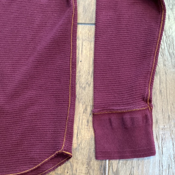 Gap ribbed thermal shirt. - Picture 8 of 9